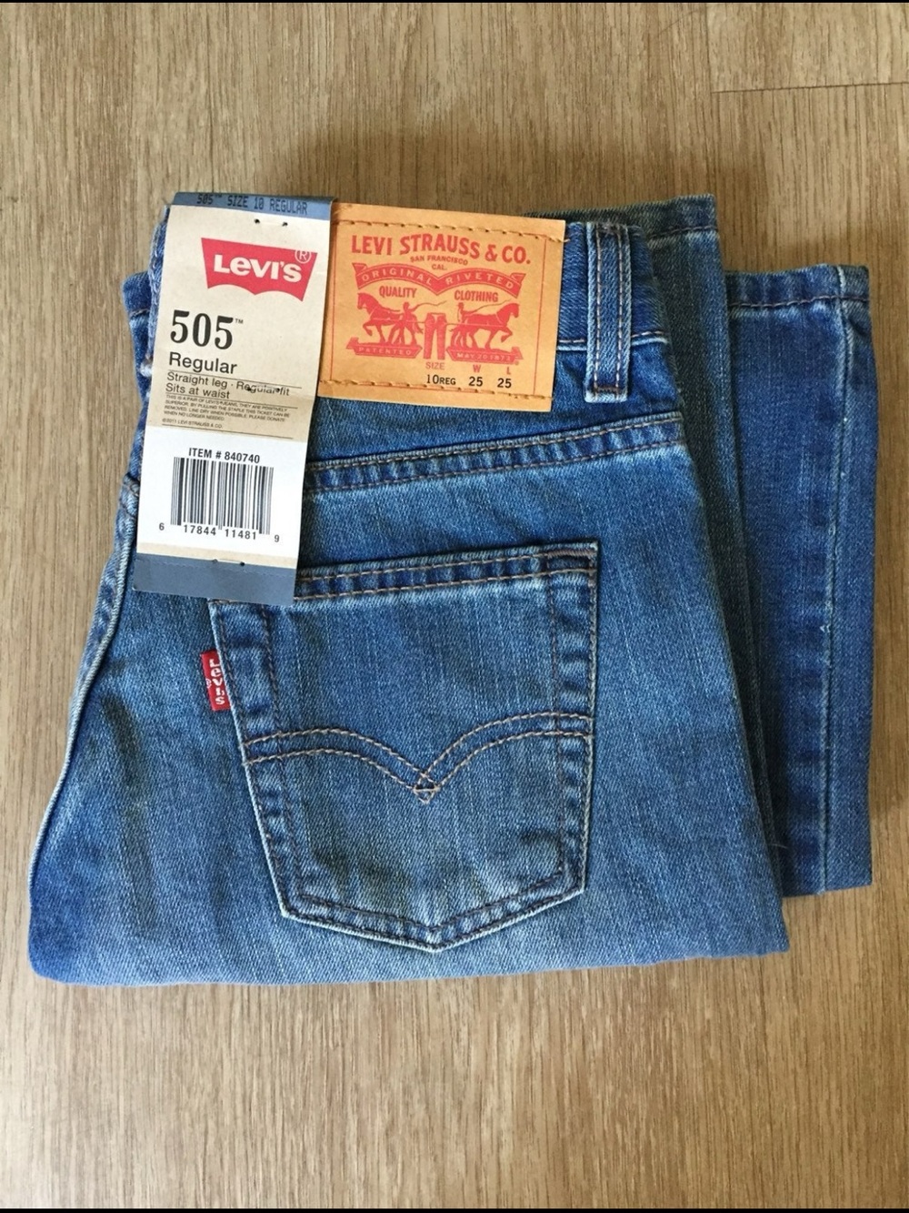 Levi's Boy’s Straight 501 Jeans in Medium Blue Denim